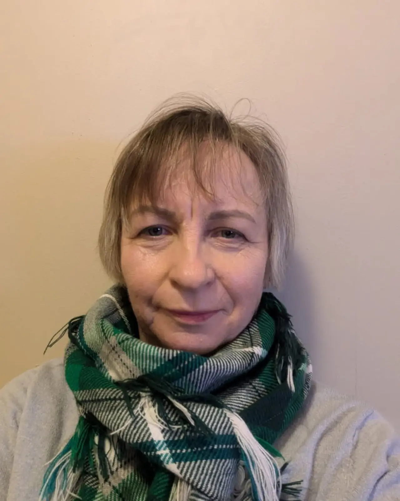 En kvinne med skjerf