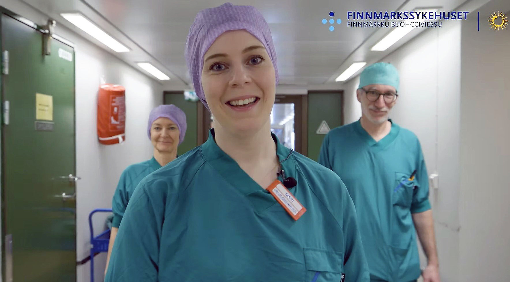 Operasjonssykepleiere i en gang