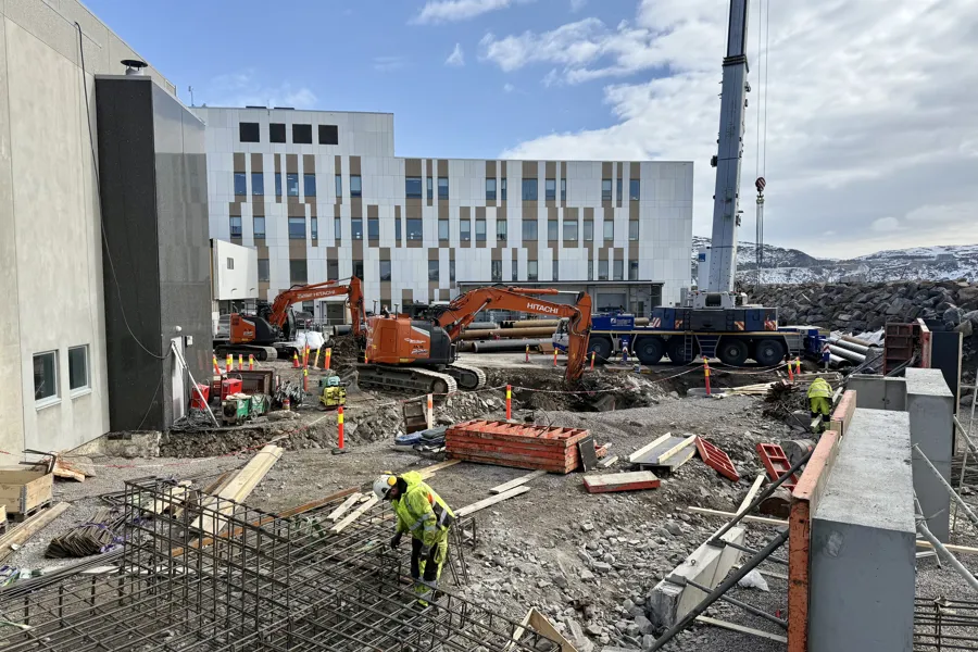 Bilde fra byggingen av helipad til Hammerfest sykehus.